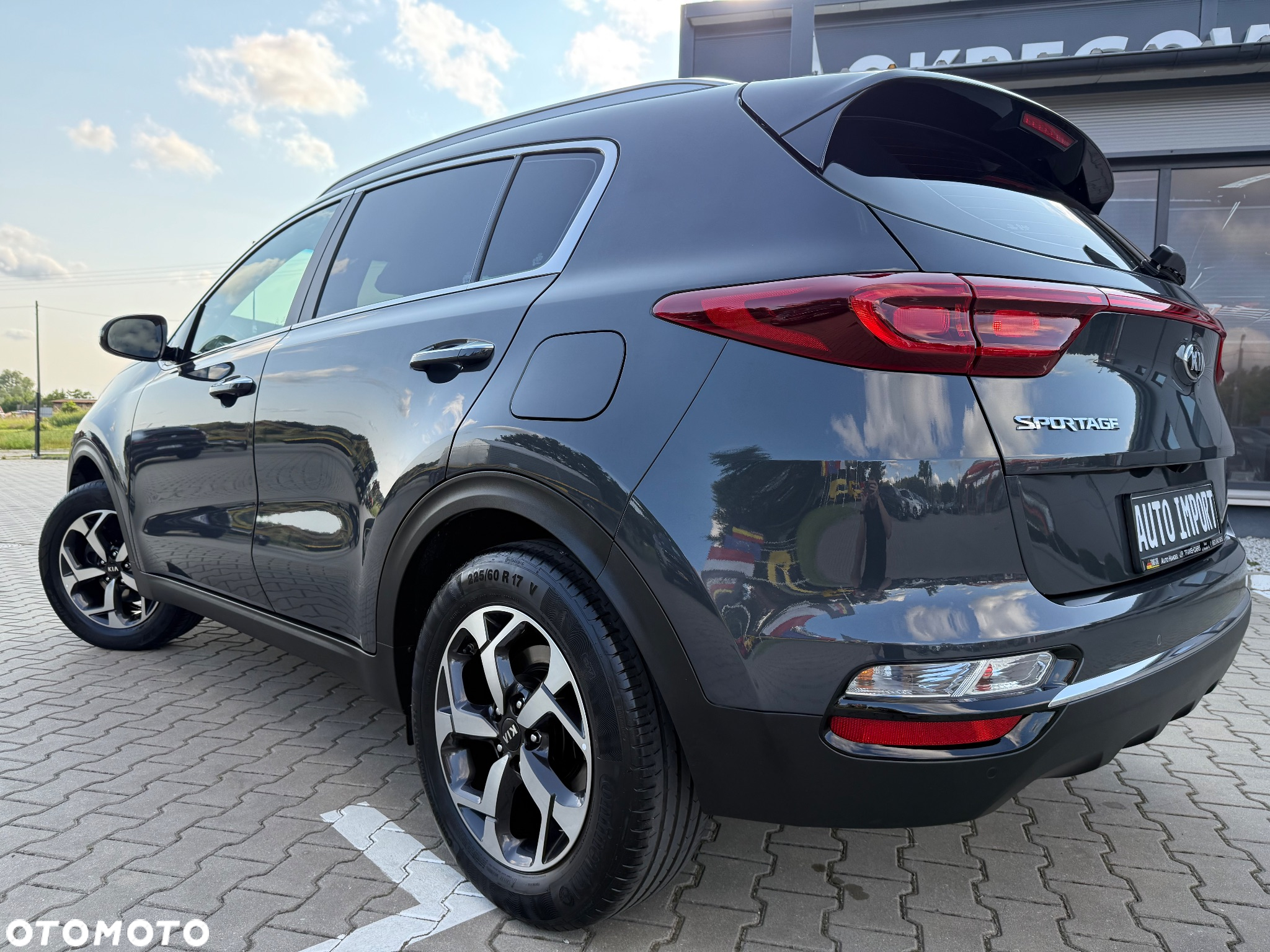 Kia Sportage 1.6 T-GDI 2WD SPIRIT - 4