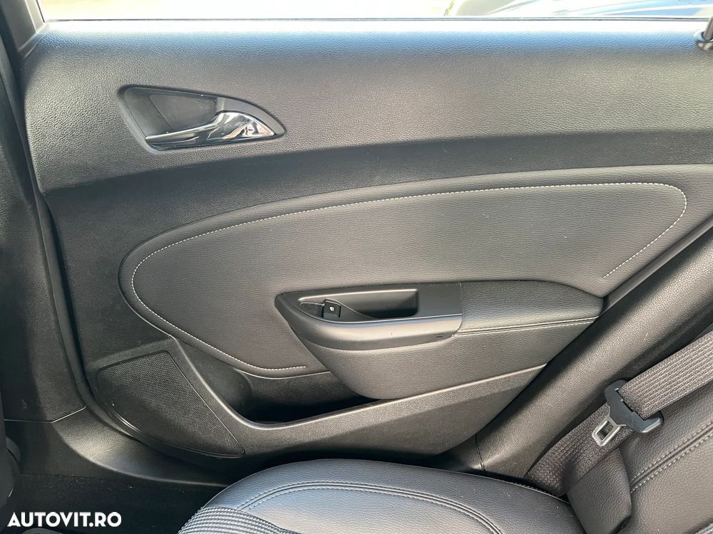 Opel Astra 1.7 CDTI ECOTEC Active - 8