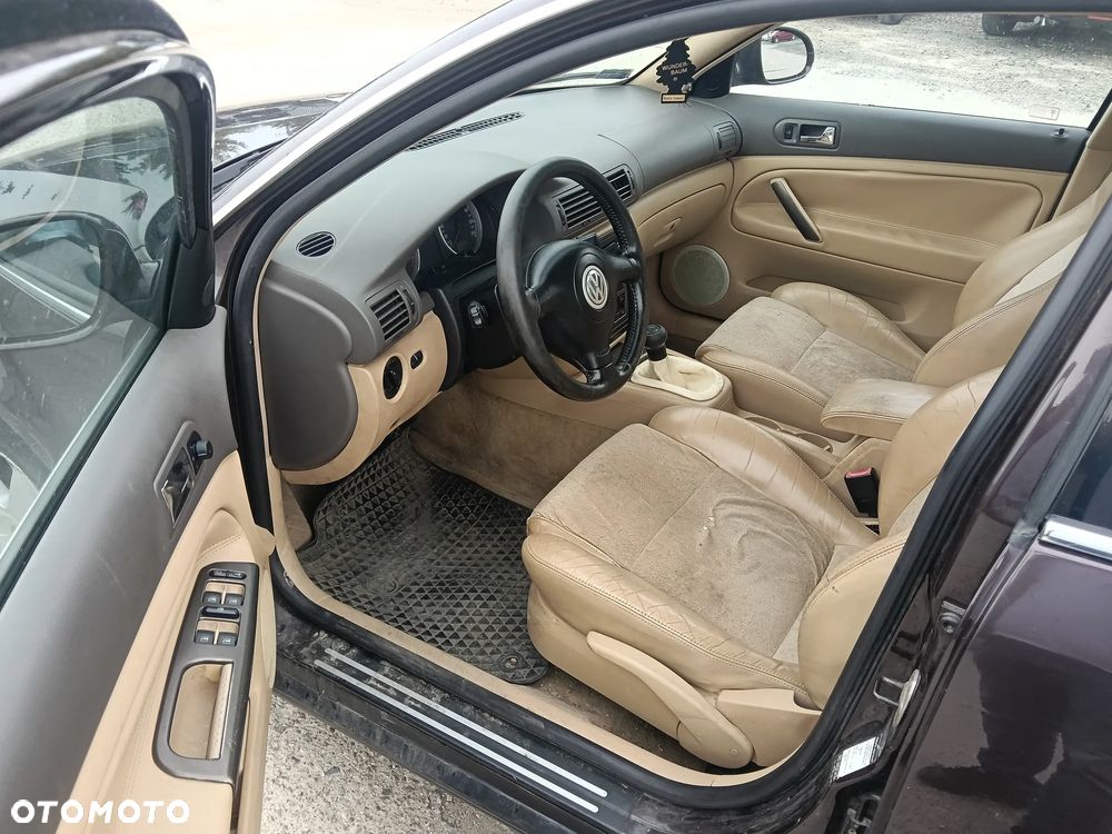 Volkswagen Golf 1.9 TDI Comfortline - 9
