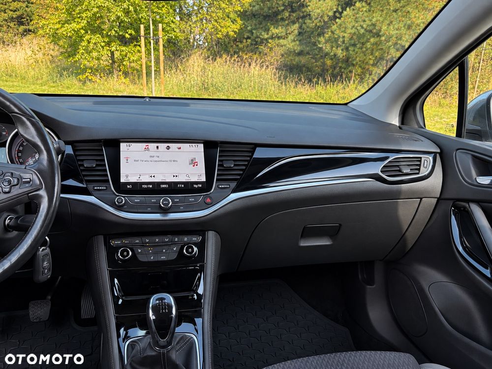 Opel Astra - 35