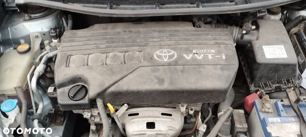 Toyota Auris 1.33 VVT-i Terra - 15