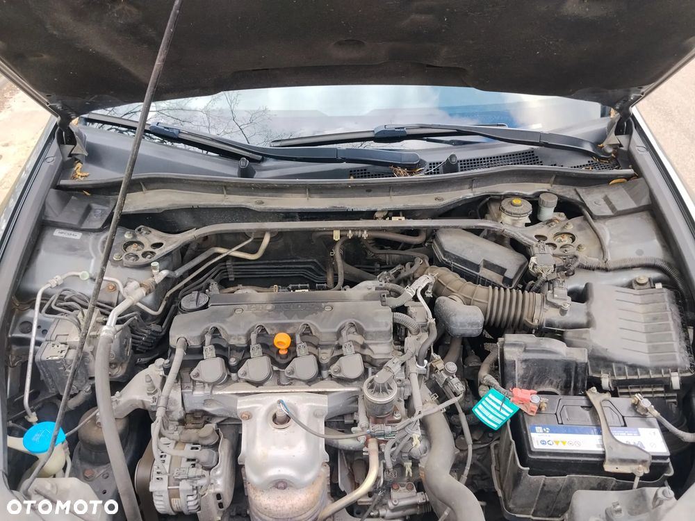 Honda Accord 2.0 Executive - 19