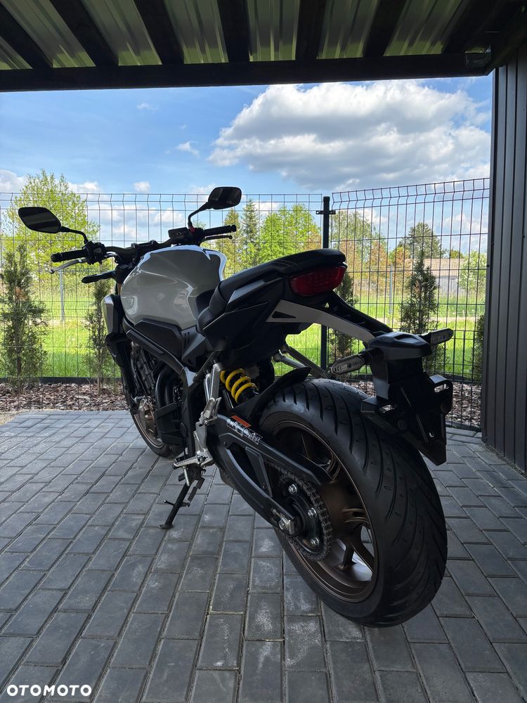 Honda CB - 23