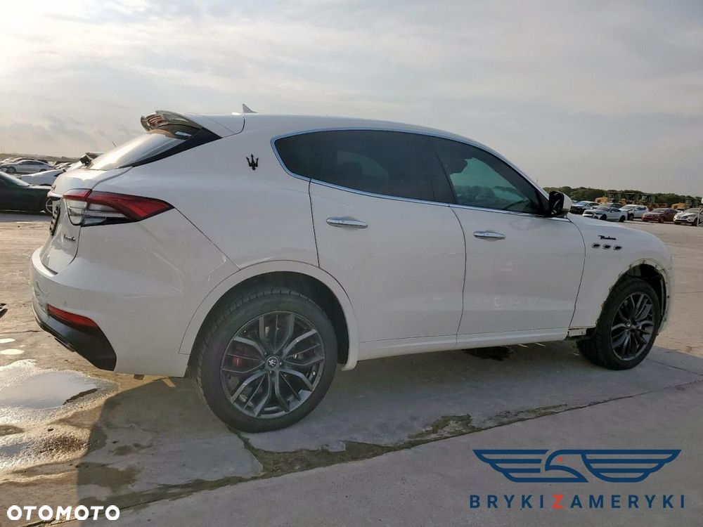 Maserati Levante - 3