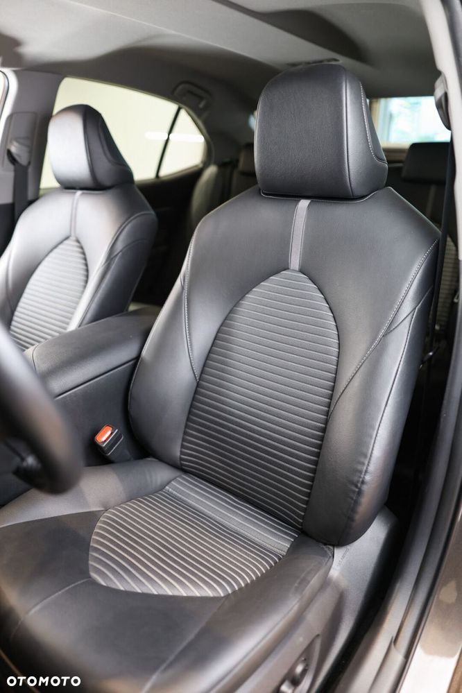 Toyota Camry 2.5 Hybrid Prestige CVT - 8