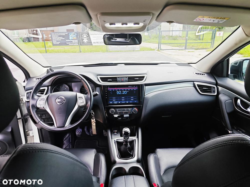 Nissan Qashqai - 25