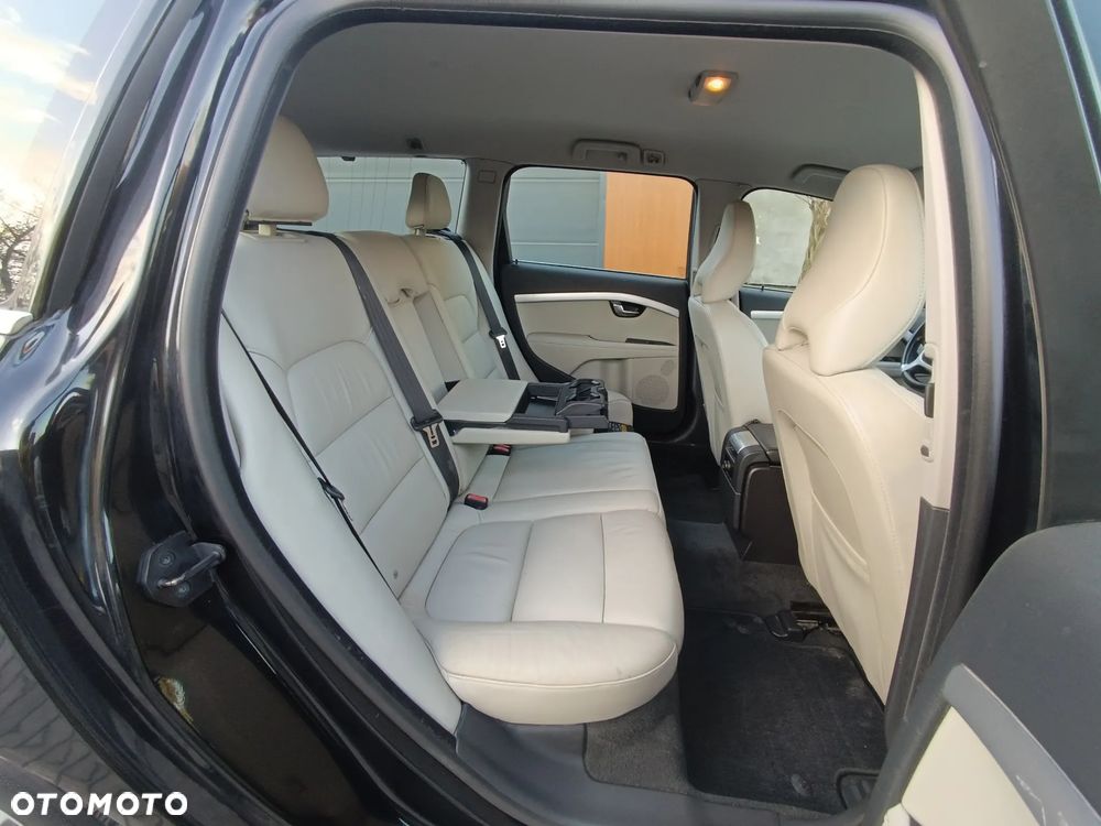 Volvo V70 D2 Edition - 19
