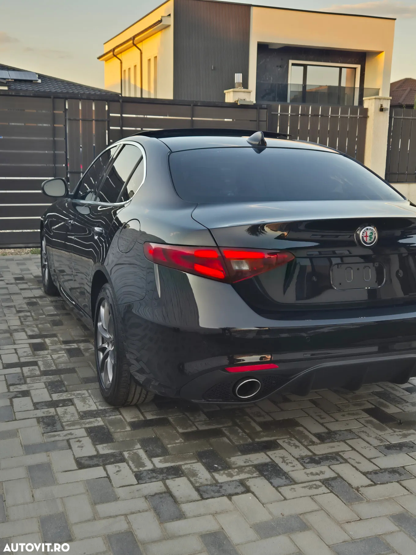 Alfa Romeo Giulia 2.0 Turbo AWD AT8 Veloce - 4