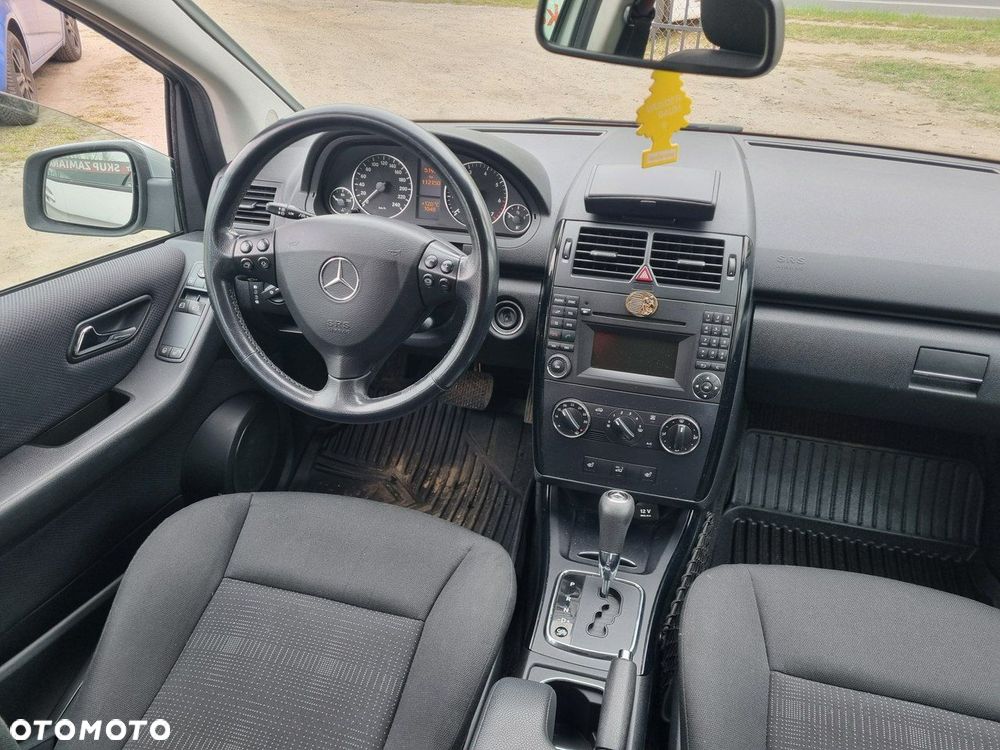 Mercedes-Benz Klasa A 160 Autotronic Avantgarde - 16