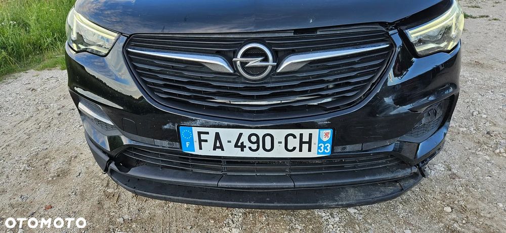 Opel Crossland X - 10