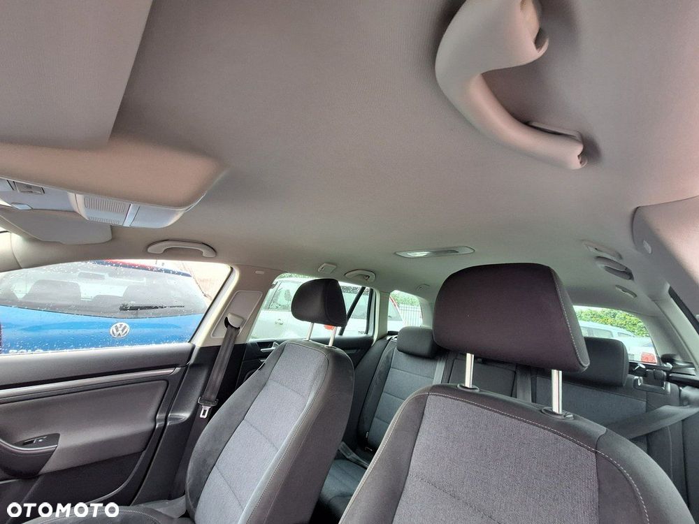 Volkswagen Golf 1.6 TDI DPF Style - 19