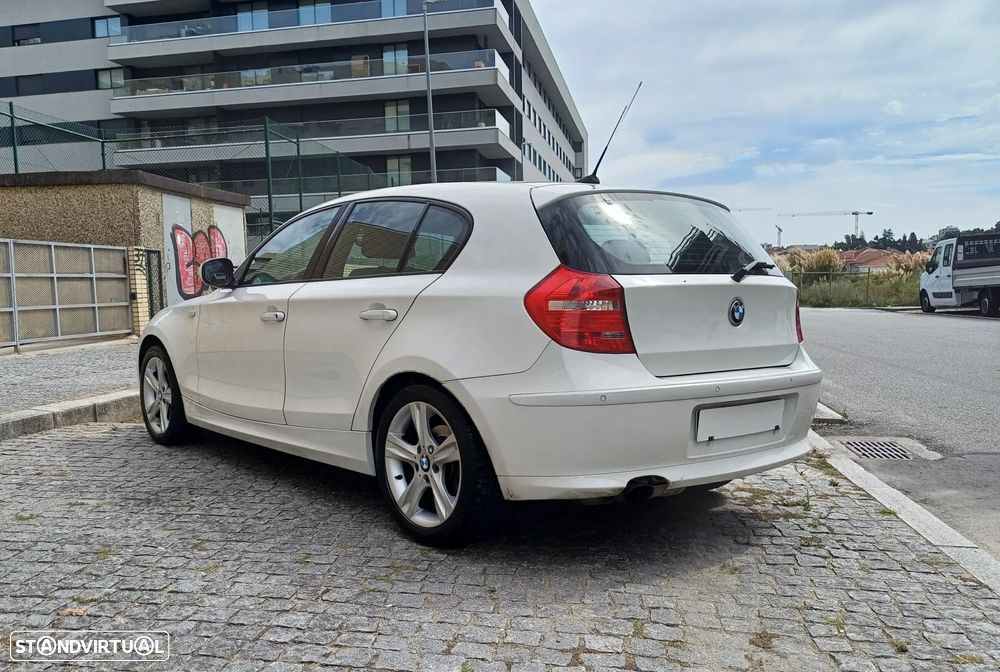 BMW 118 i Exclusive - 16