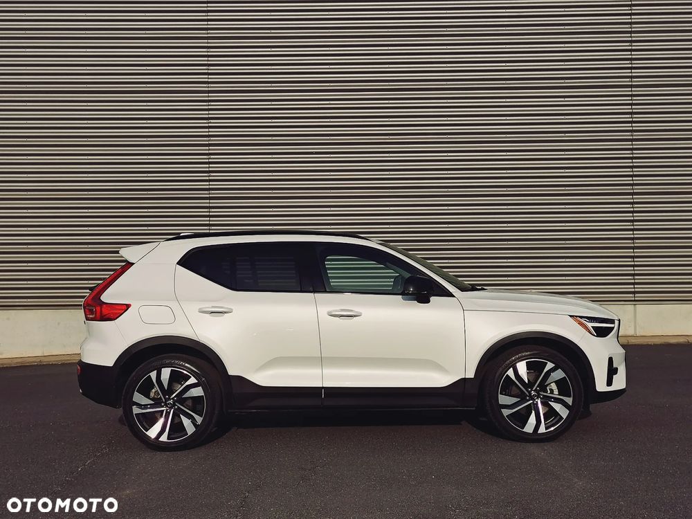Volvo XC 40 B5 B AWD Ultimate Dark - 5