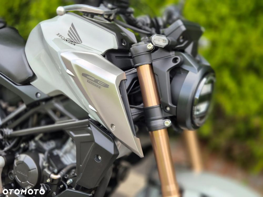 Honda CB - 12