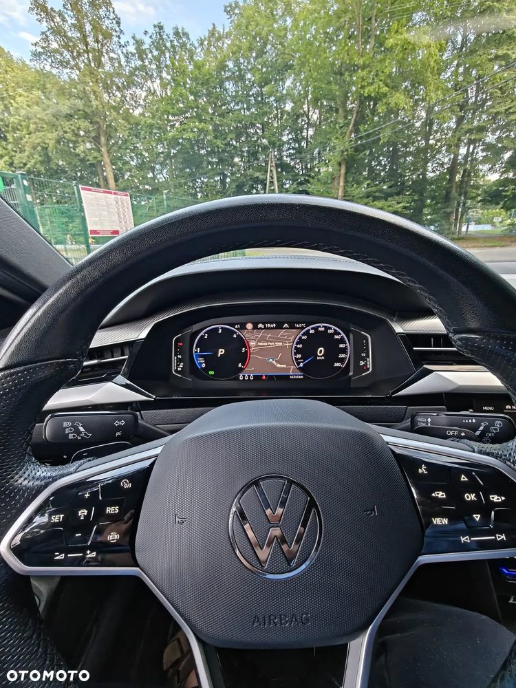 Volkswagen Arteon 2.0 TDI R-Line DSG - 15