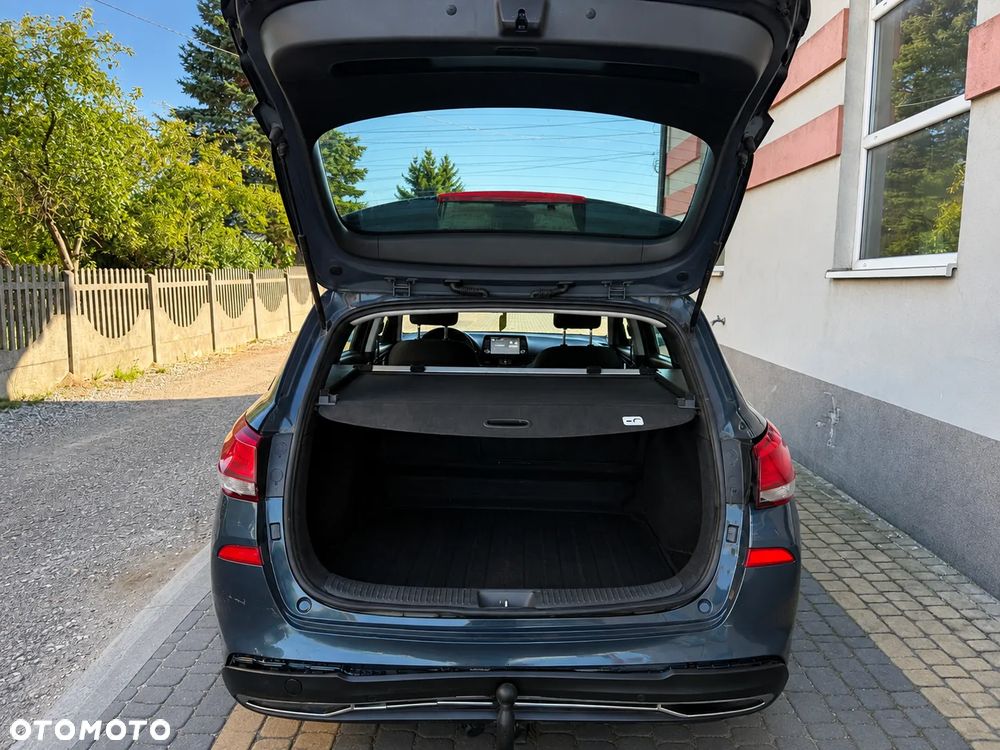 Hyundai i30 1.6 D Comfort - 19