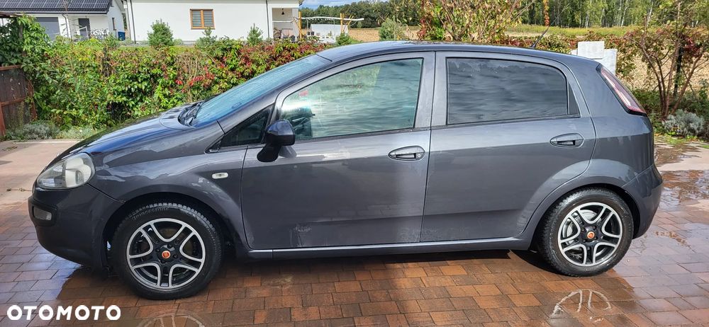 Fiat Punto Evo 1.4 8V Estiva Blue&Me - 12