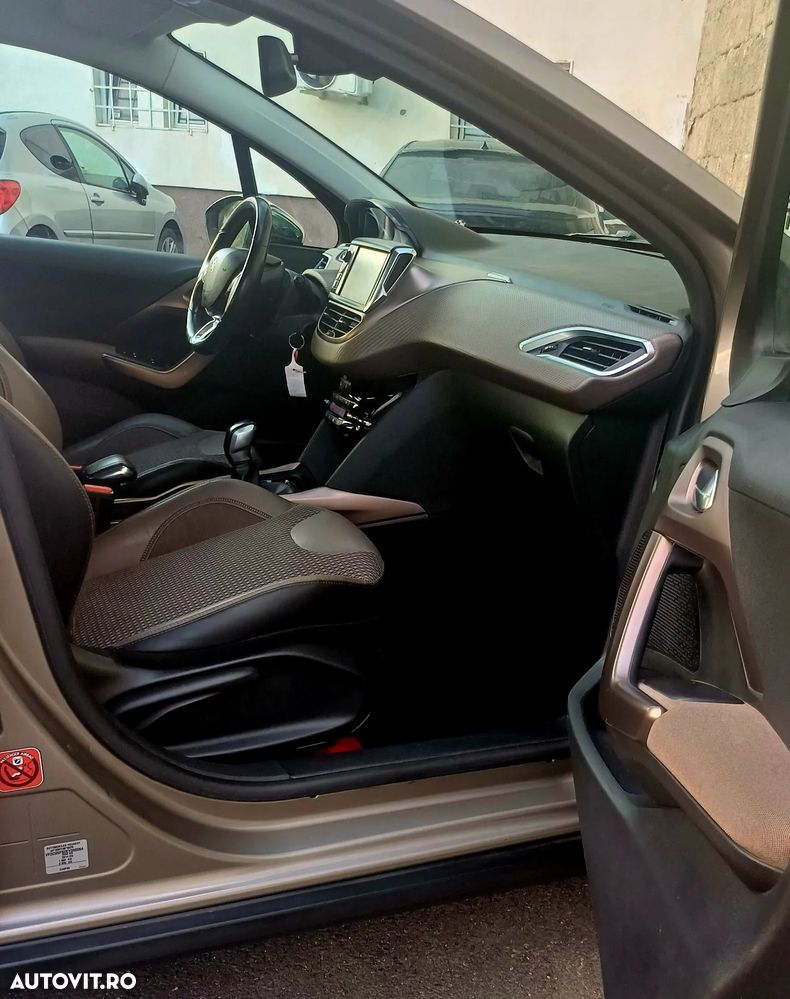 Peugeot 2008 120 VTI Allure - 6