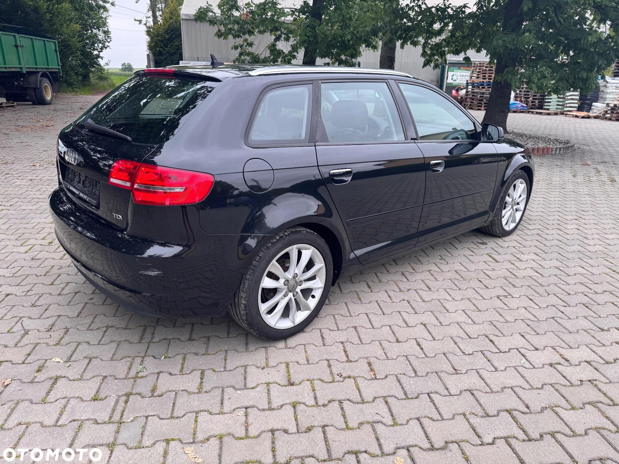 Audi A3 2.0 TDI Sportback DPF Ambiente - 8