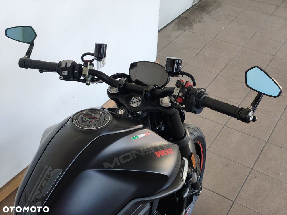 Ducati Monster - 14