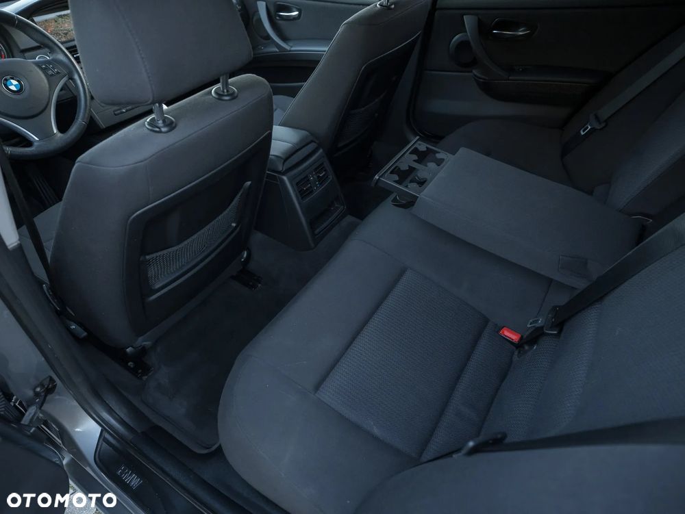 BMW Seria 3 318i Edition Lifestyle - 28