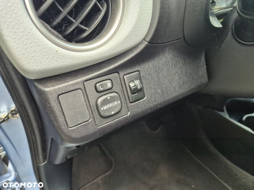 Toyota Yaris 1.5 VVT-i Style - 9