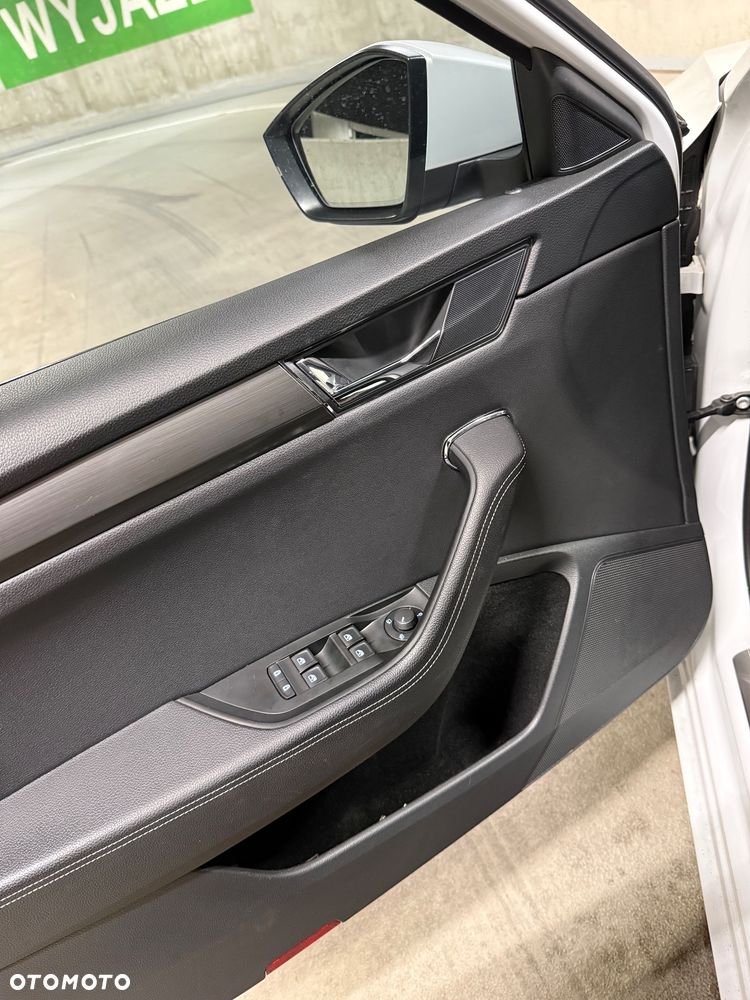 Skoda Superb 2.0 TDI SCR 4x4 Style DSG - 11