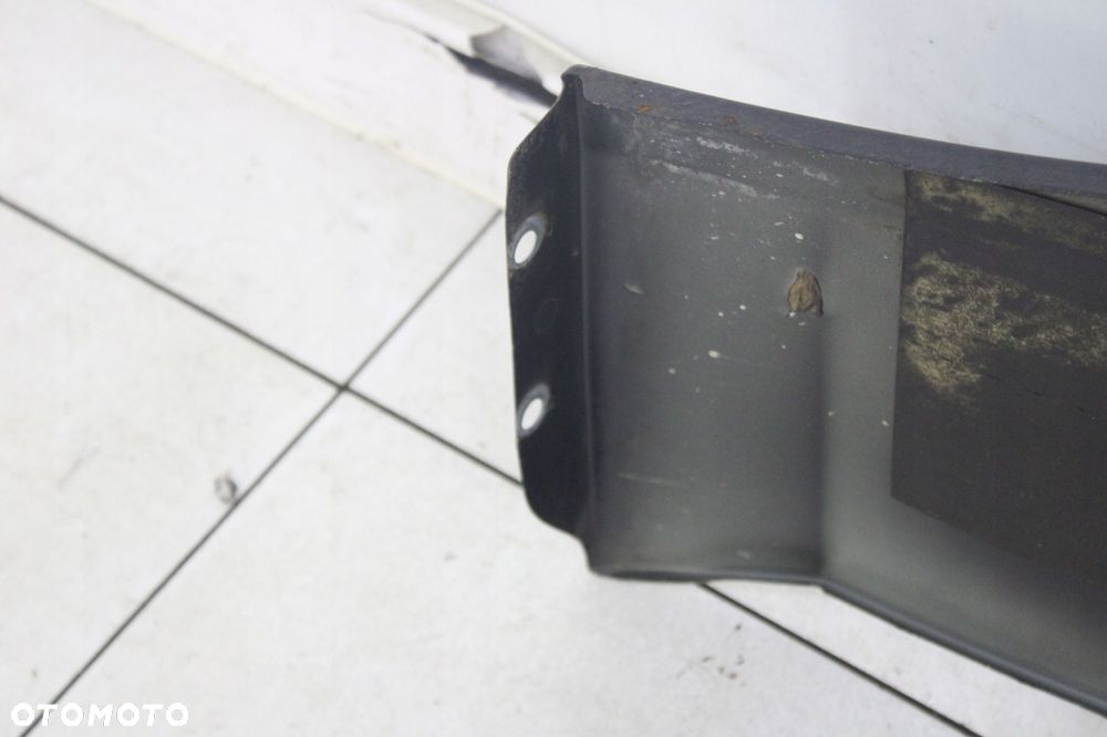 BŁOTNIK PRAWY PRZÓD PRZEDNI AUDI A4 B8 2007R- LZ5A - KOD LAKIERU - 12