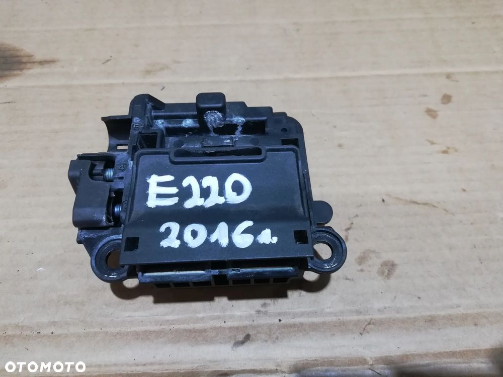 MERCEDES E KLASA W213 W205 W253 MODUŁ BEZPIECZNIK PRZEKAŹNIK AKUMULATORA - 1