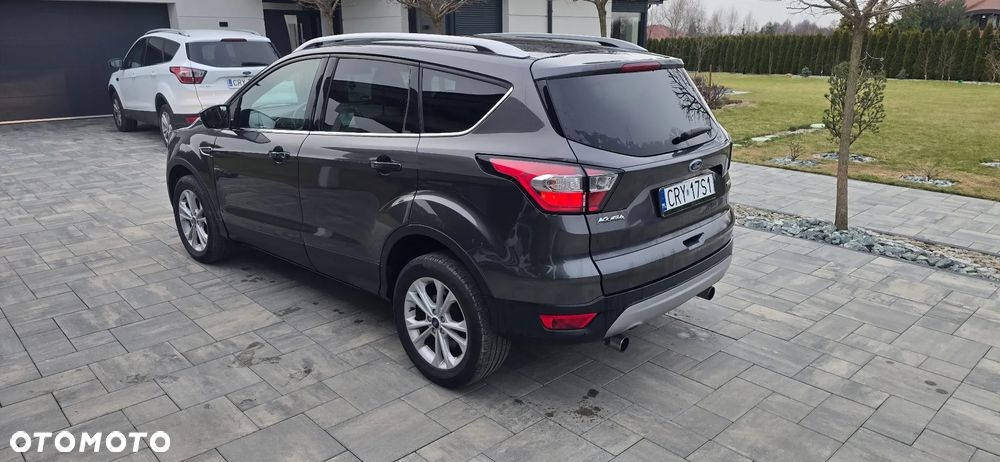Ford Kuga 1.5 EcoBoost 2x4 Titanium - 10