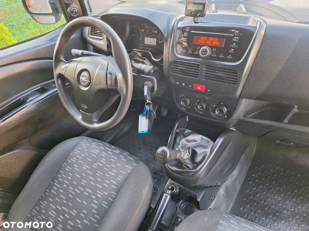 Opel Combo - 19