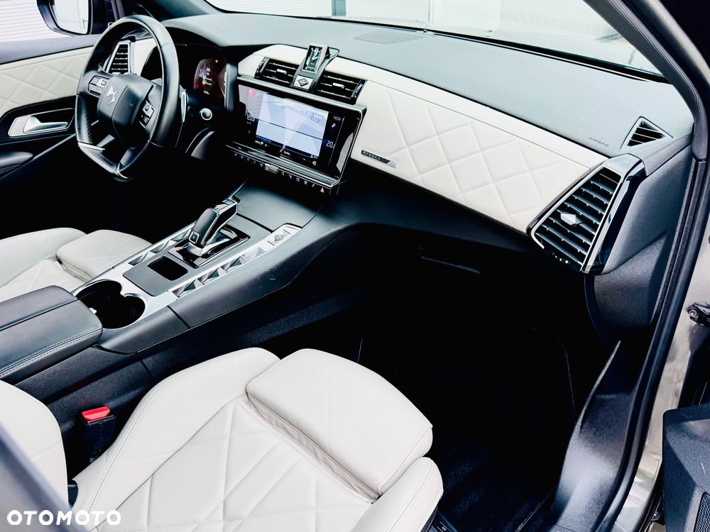 DS Automobiles DS 7 Crossback - 27