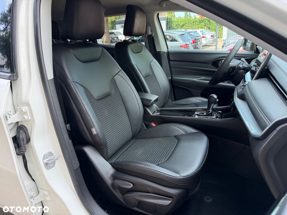 Jeep Compass - 34