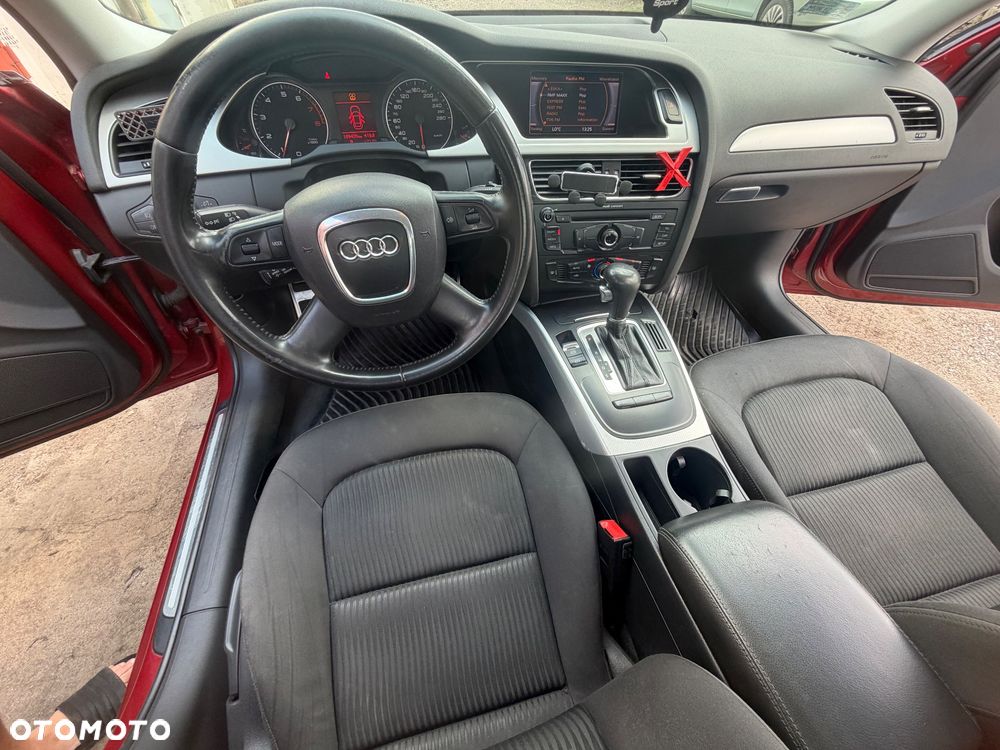 Audi A4 Limousine - 11