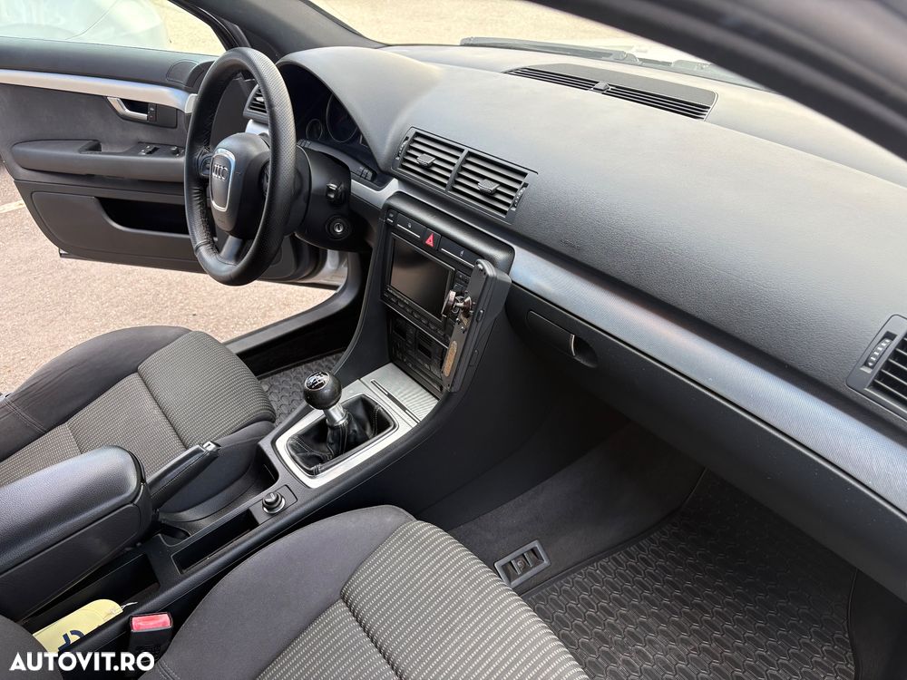 Audi A4 Avant - 28
