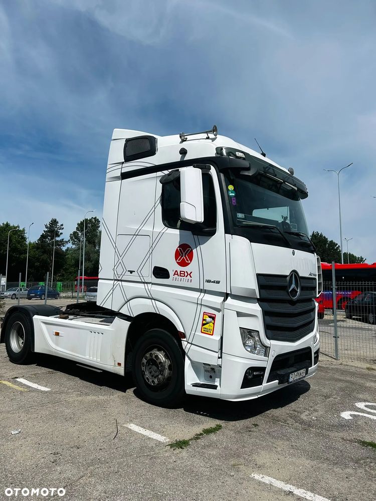 Mercedes-Benz ACTROS - 3