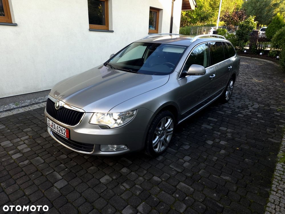 Skoda Superb 2.0 TDI Platinum DSG - 3