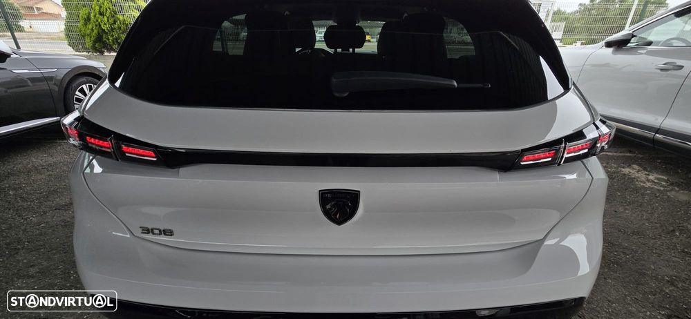 Peugeot 308 BlueHDi 130 EAT8 Allure - 13