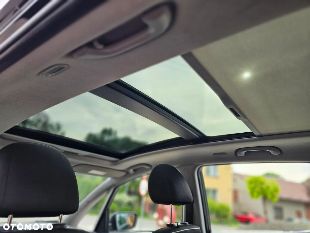 Kia Venga 1.4 CVVT ISG Vision - 17