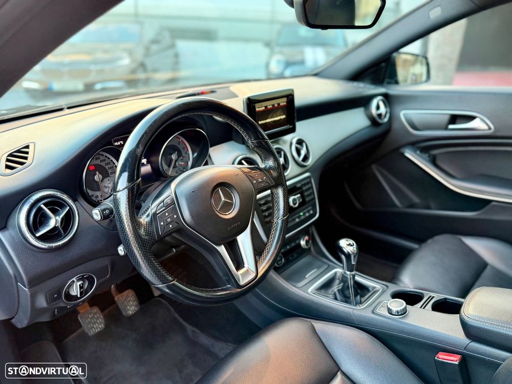 Mercedes-Benz CLA 200 CDI AMG Line - 4