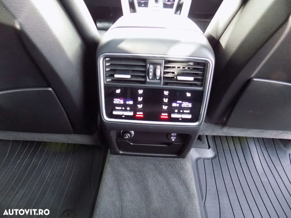 Porsche Cayenne Standard - 29