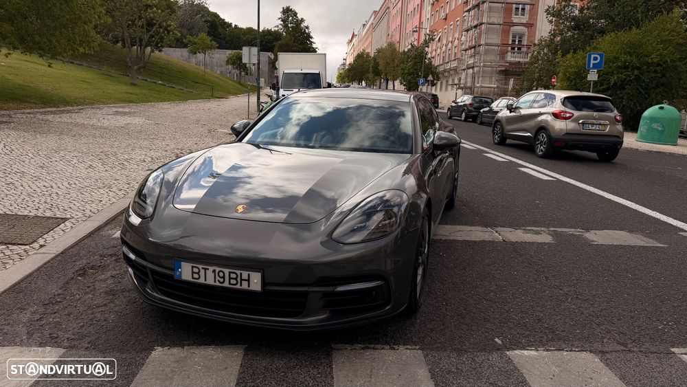 Porsche Panamera 4S - 3