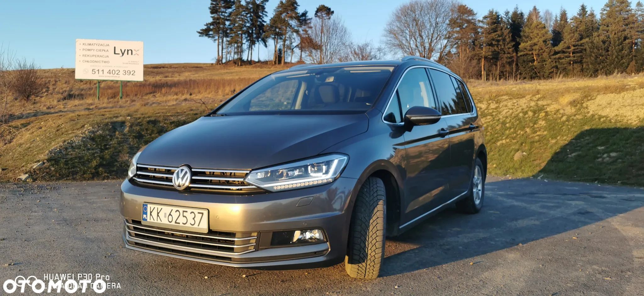 Volkswagen Touran - 1