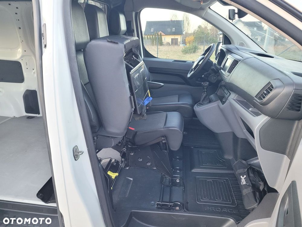 Toyota Proace LONG kamera 122KM NaviGoogle 3-osobowy - 23