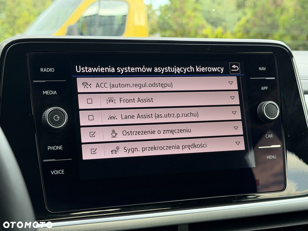 Volkswagen T-Roc 1.5 TSI Style - 36