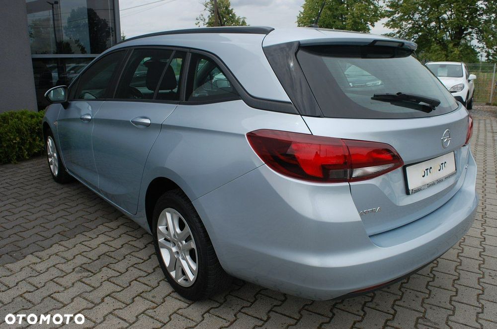 Opel Astra - 12