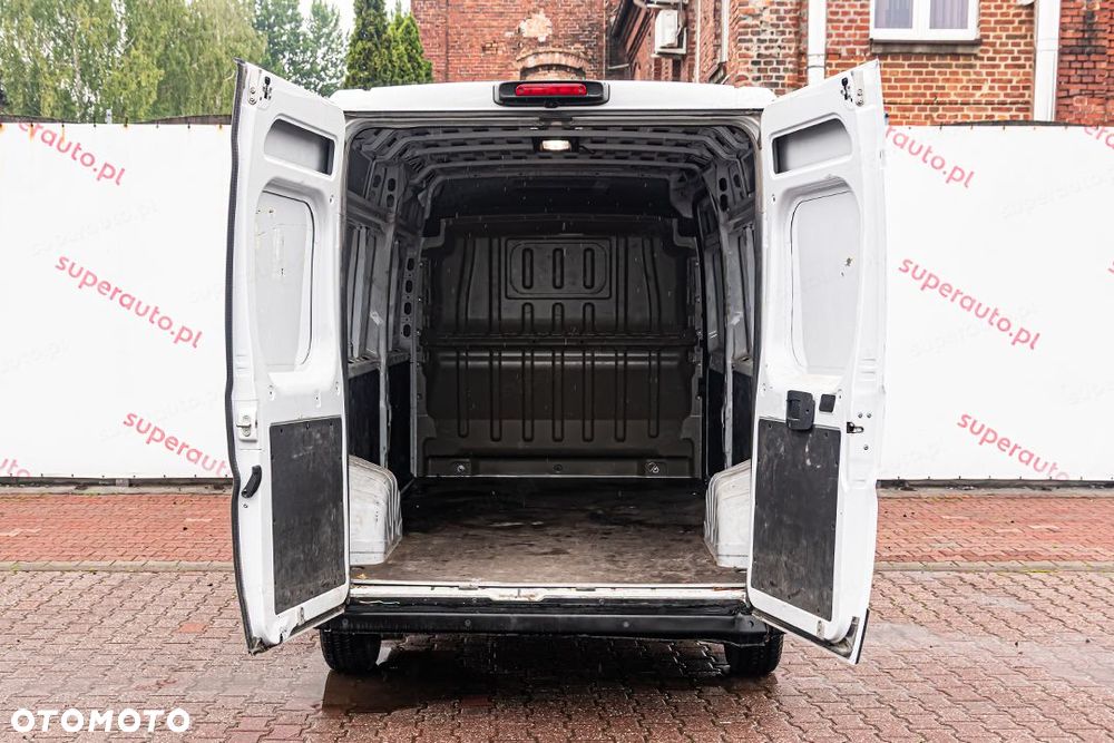 Fiat Ducato 35 L3H2 2.2 140KM - 11