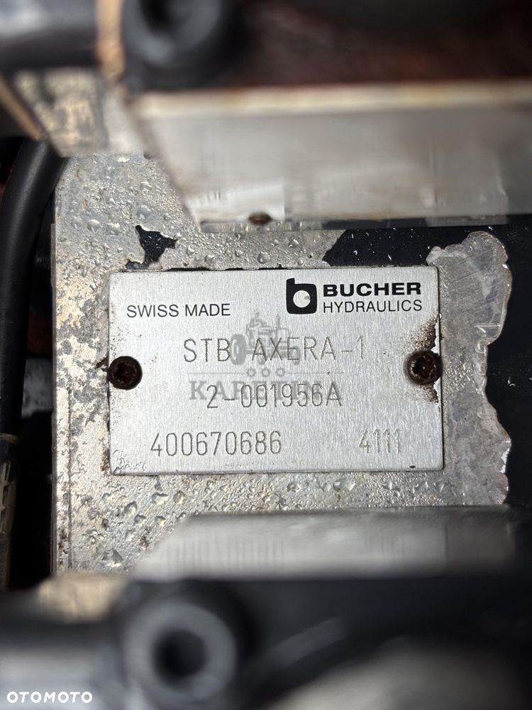 Rozsiewacz RAUCH Axera H EMC GLB1400 GL700 - 11