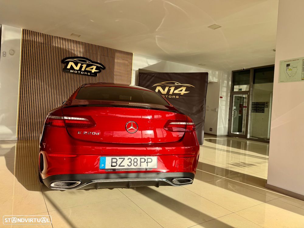 Mercedes-Benz E 220 d AMG Line - 21