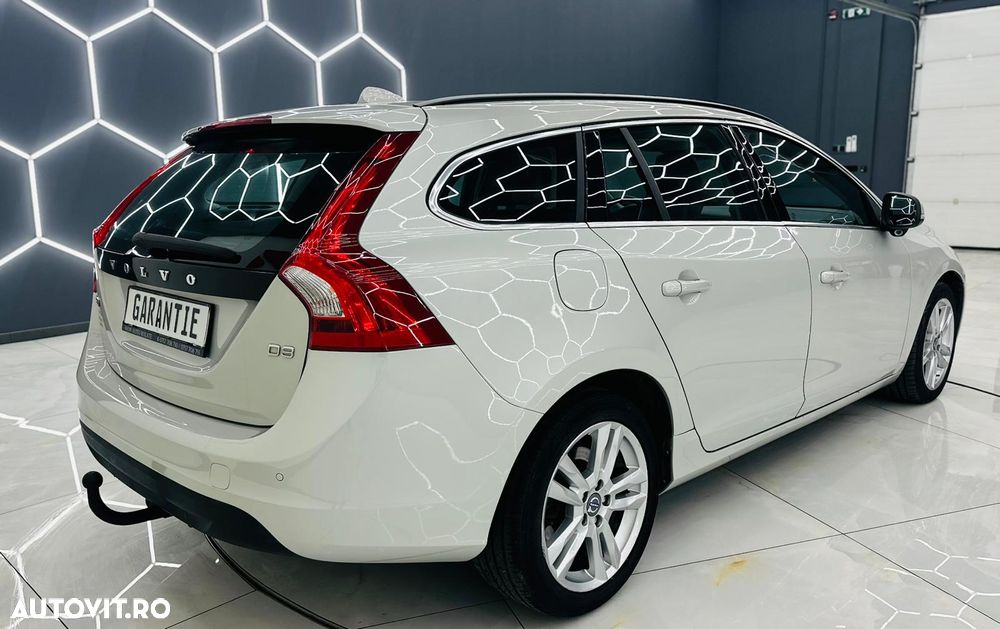 Volvo V60 D4 Geartronic Momentum - 4